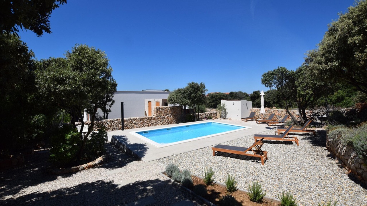 Photo of Outdoor in Mandre