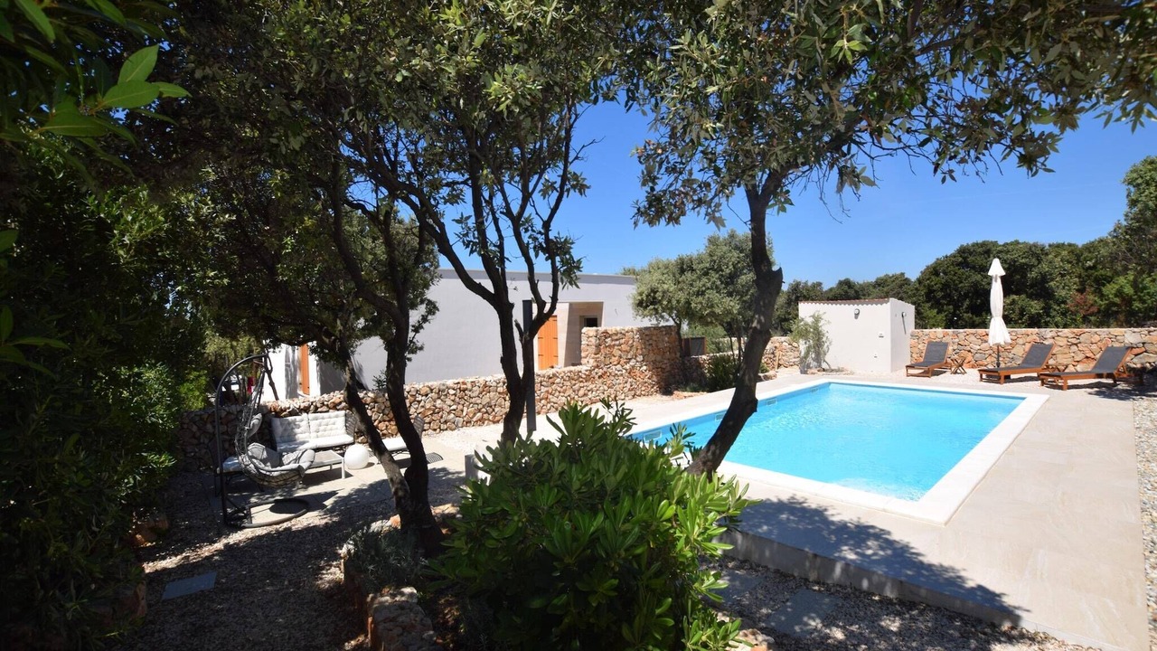 Photo of Outdoor in Mandre
