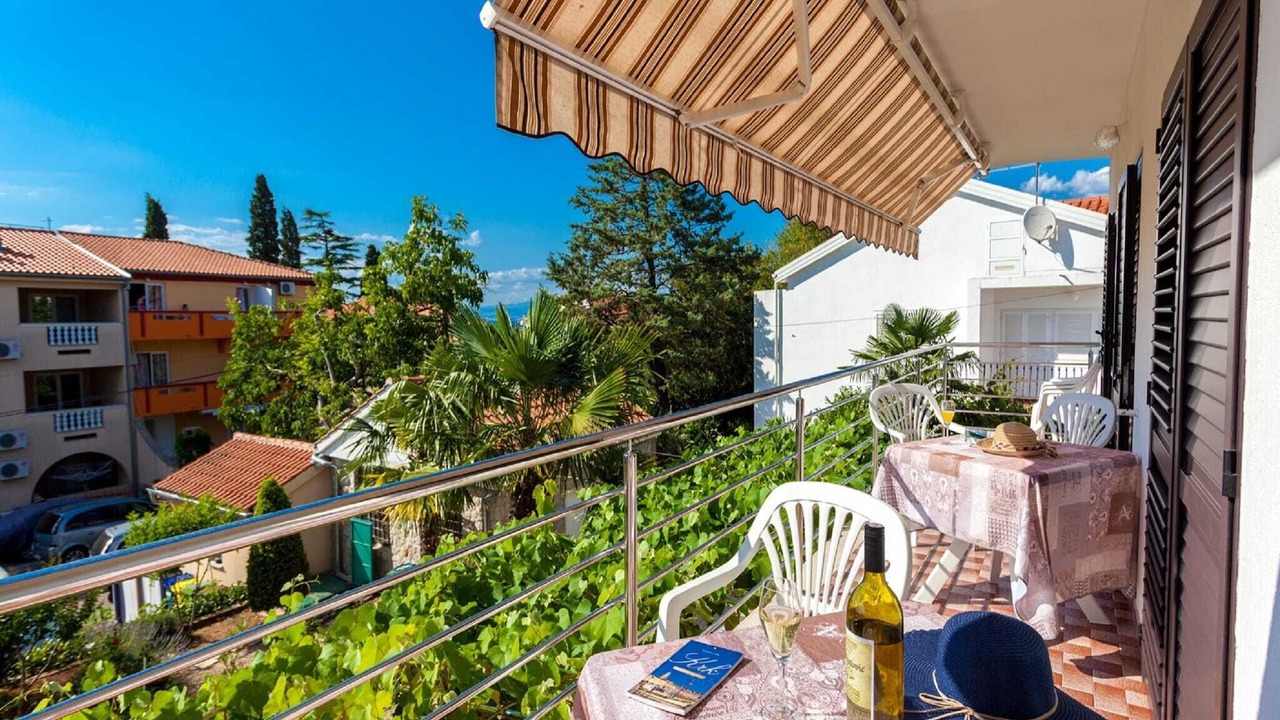 Photo of Patio Balcony in Malinska