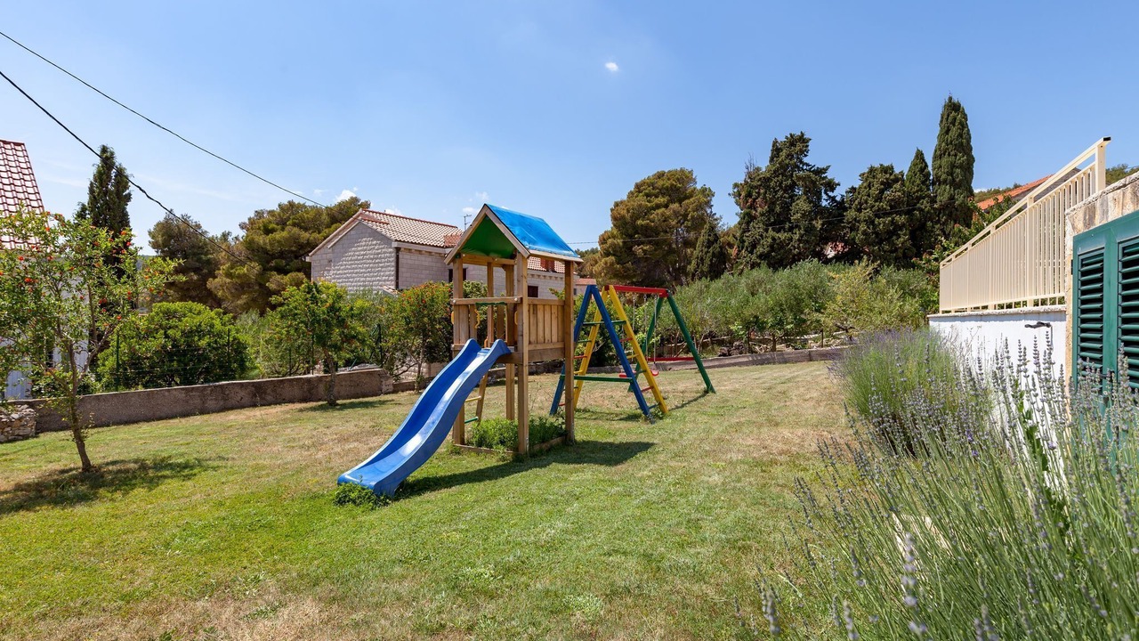 Photo of Outdoor in Sumartin