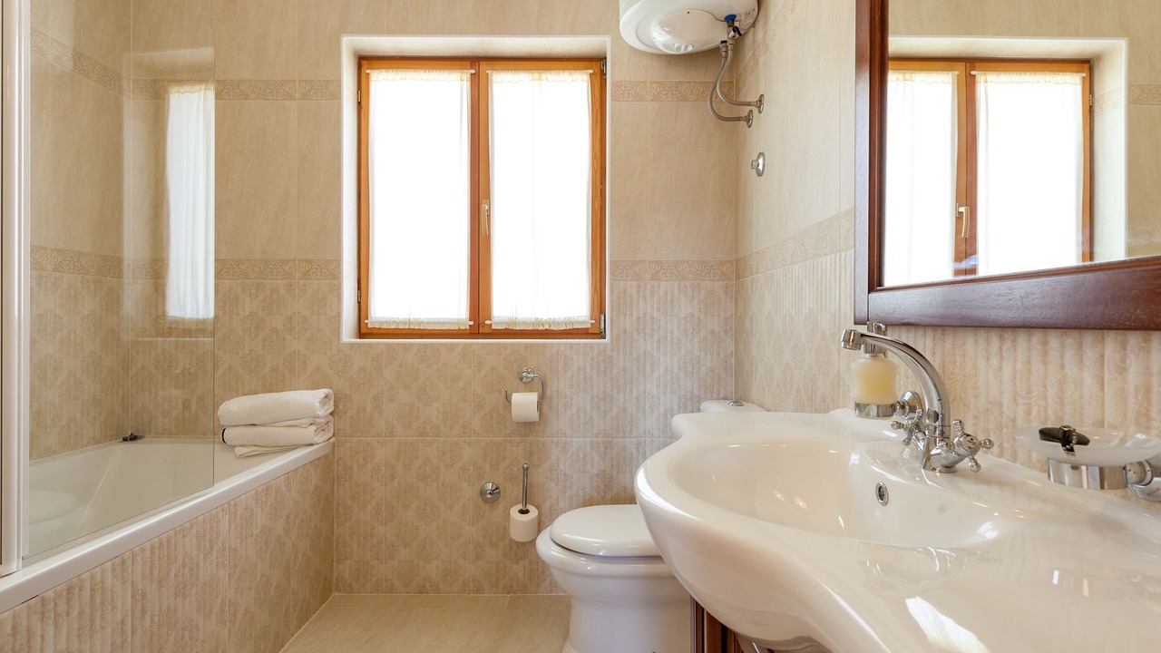 Photo of Bathroom in Sumartin