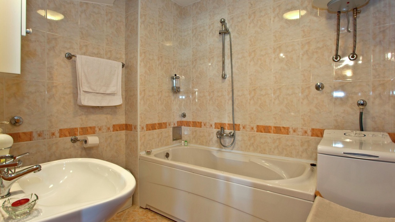 Photo of Bathroom in Sumartin
