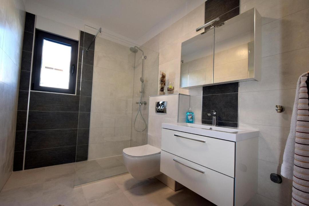 Photo of Bathroom in Porat