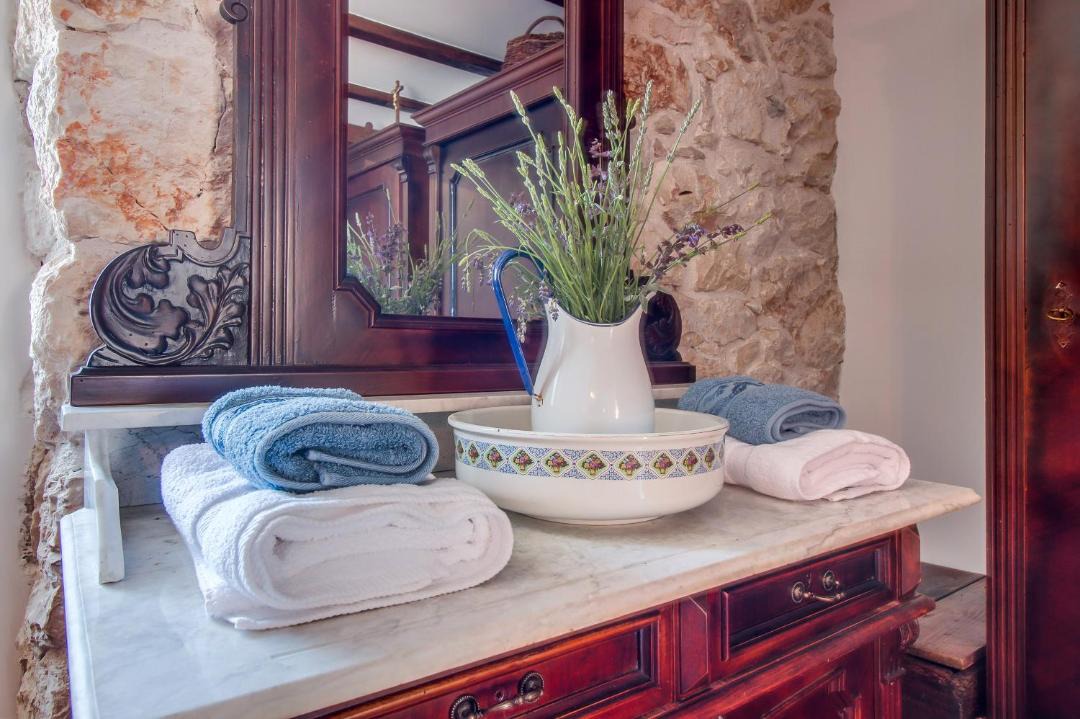 Photo of Bathroom in Cres