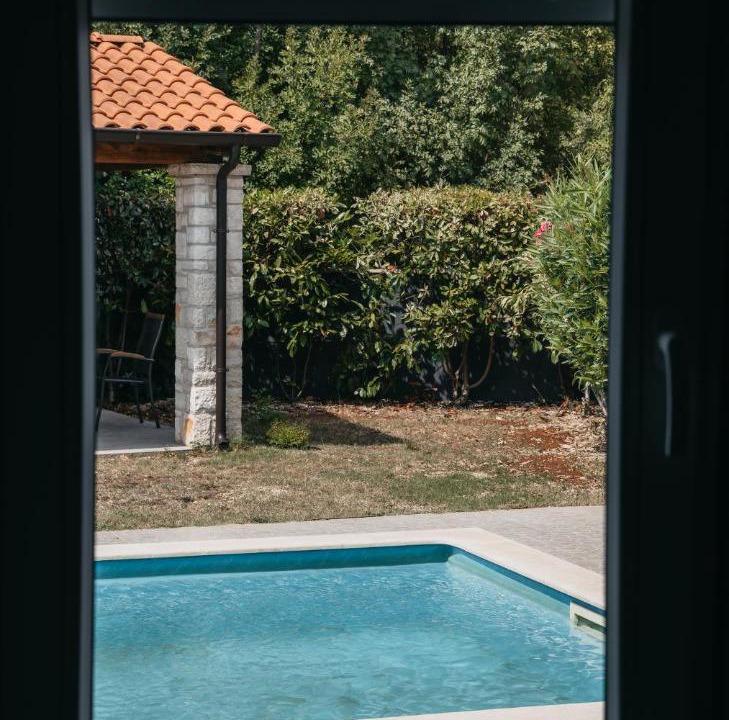 Photo of Others in Tar-Vabriga