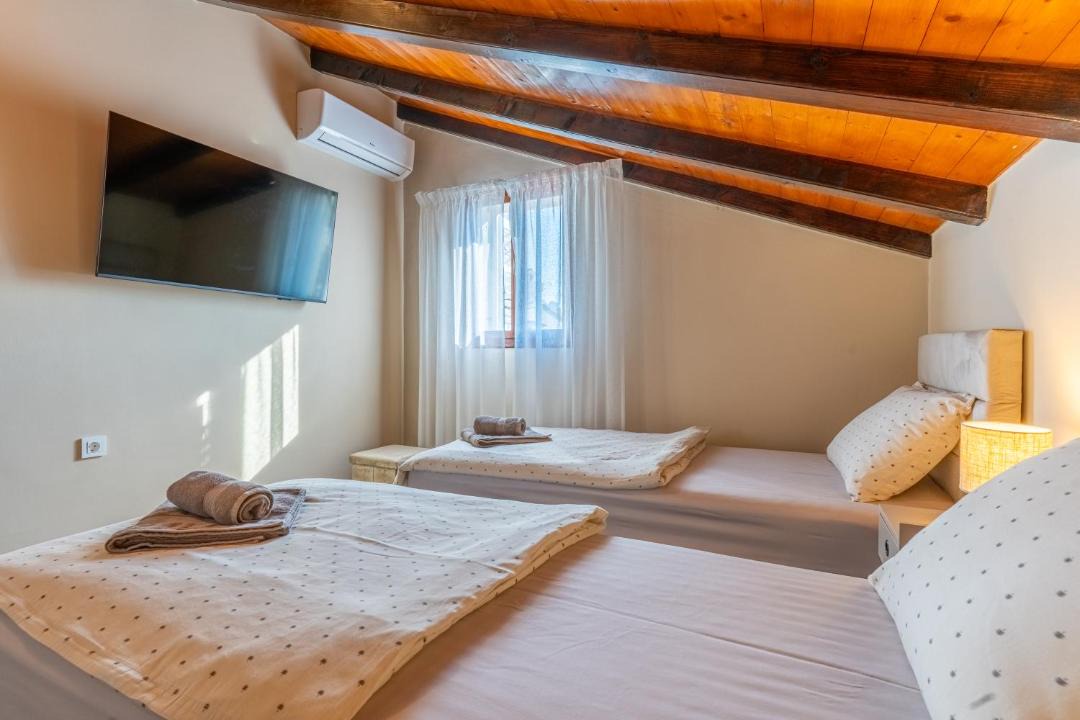 Photo of Bedroom in Loznati