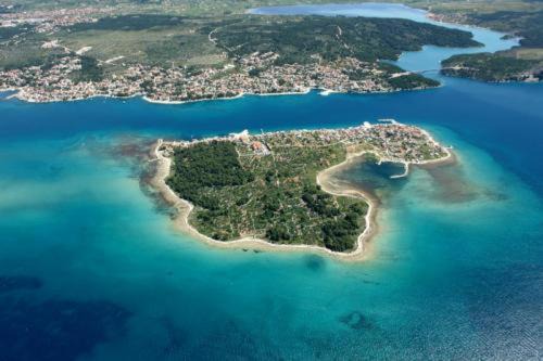 Photo of Others in Brodarica