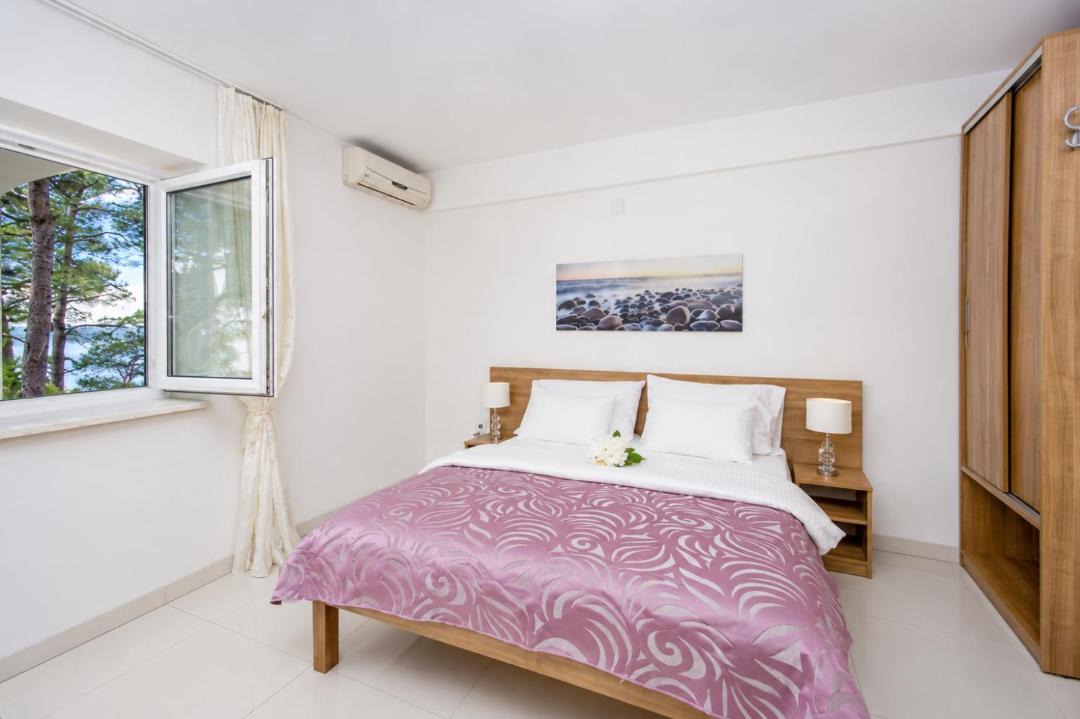Photo of Bedroom in Brela