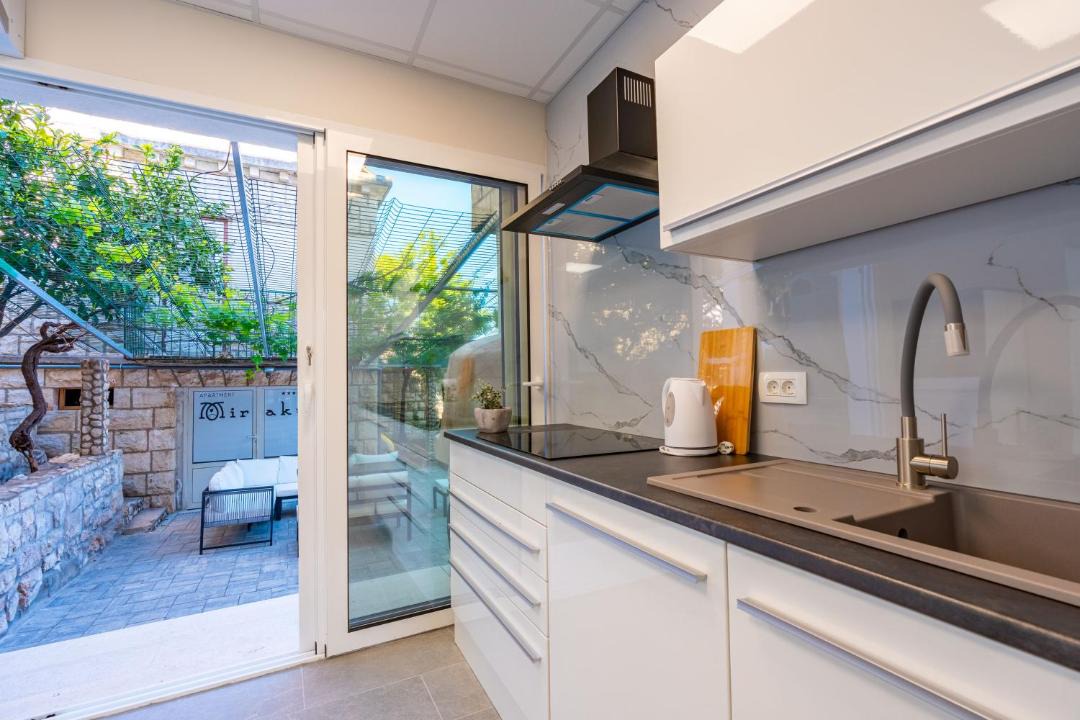Photo of Kitchen in Cove Tri Zala (Zrnovo)