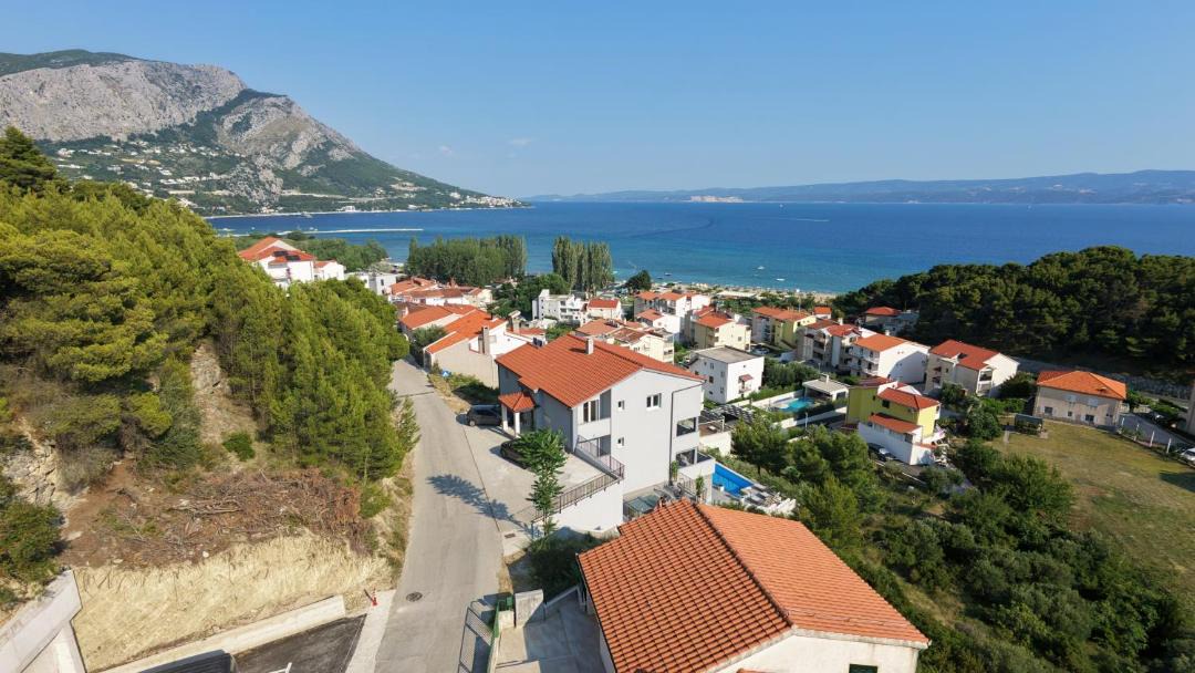Photo of Others in Omis