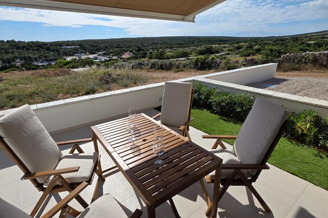 Photo of Patio Balcony in Simuni