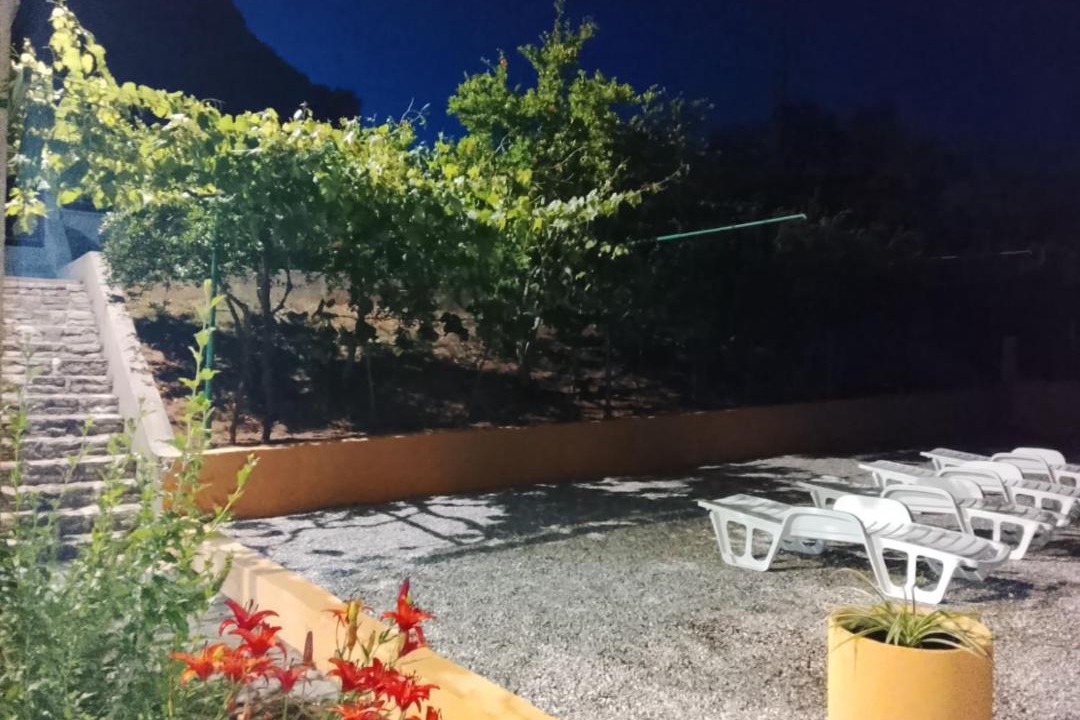 Photo of Others in Slipcici
