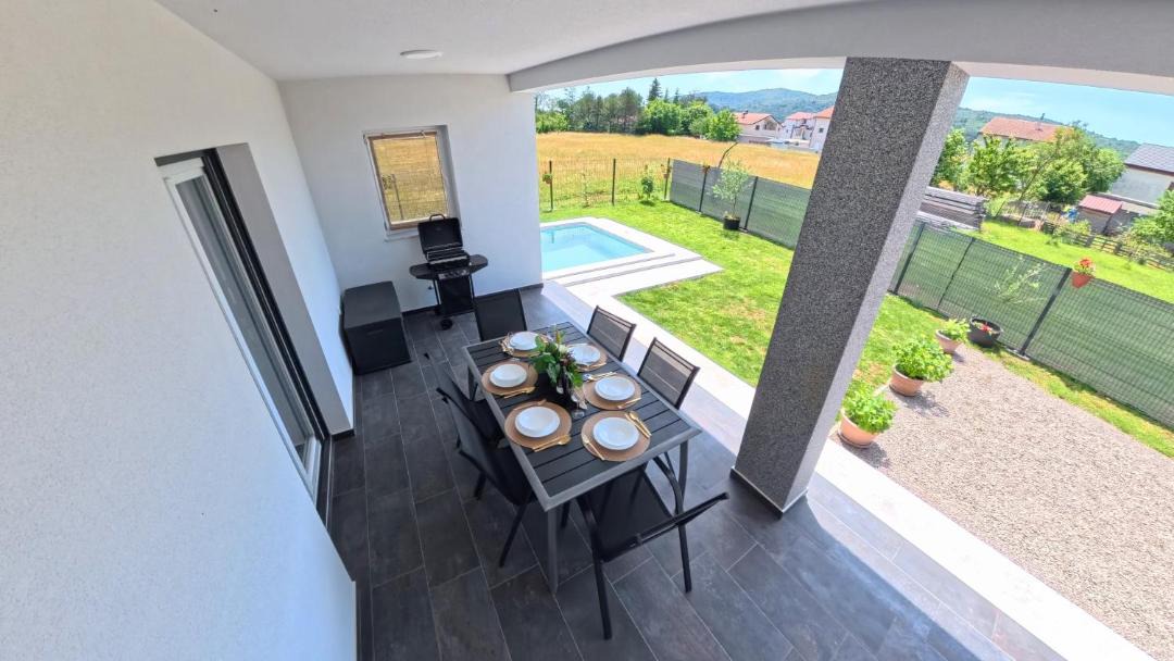 Photo of Patio Balcony in Sarsoni