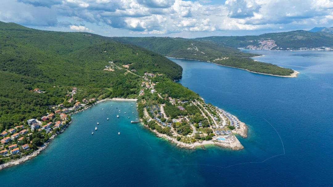 Photo of Others in Kapelica