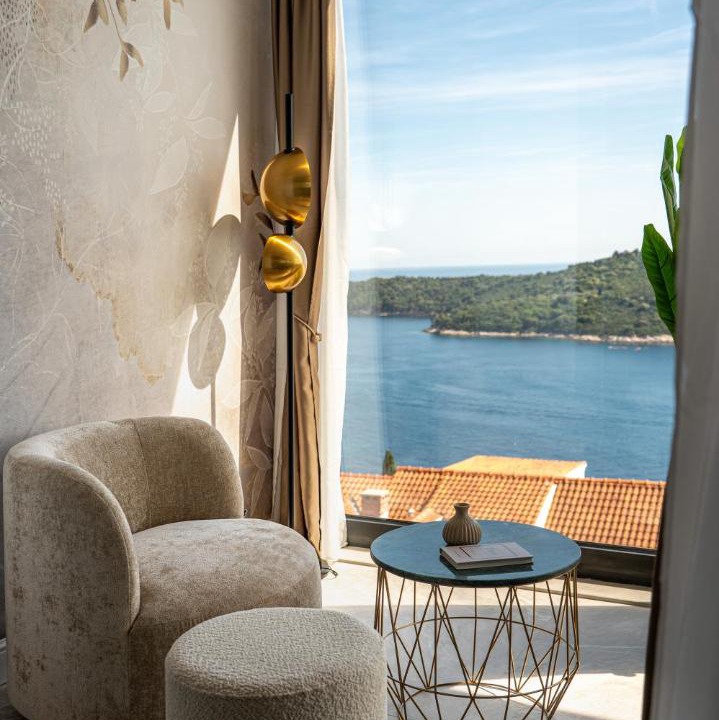 Photo of Others in Ploce