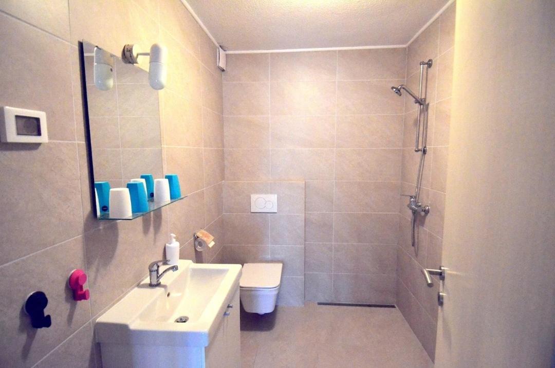 Photo of Bathroom in Murine