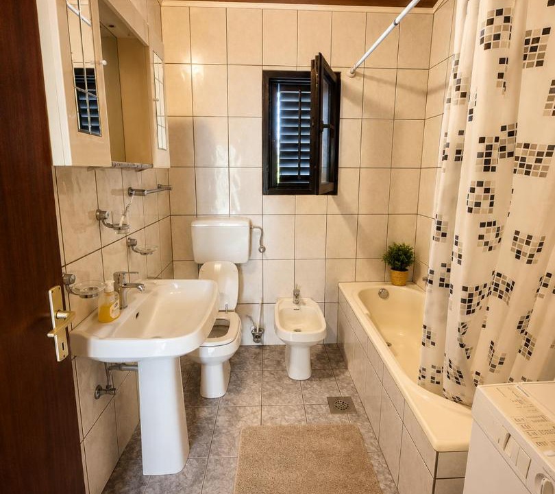 Photo of Bathroom in Karlobag