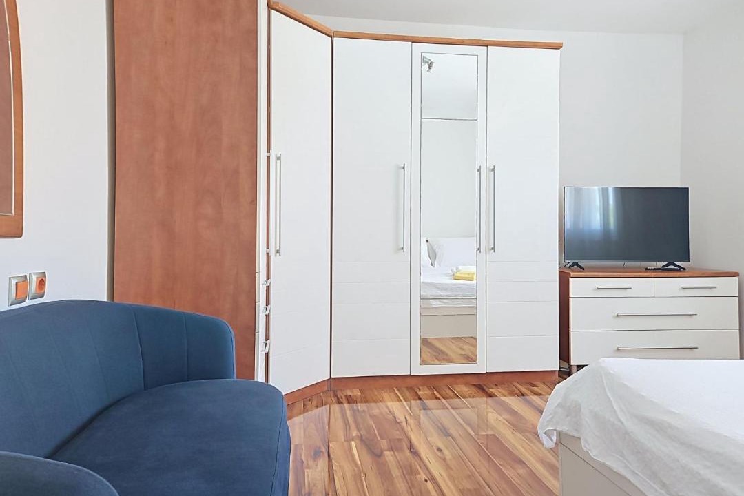 Photo of Others in Tinj