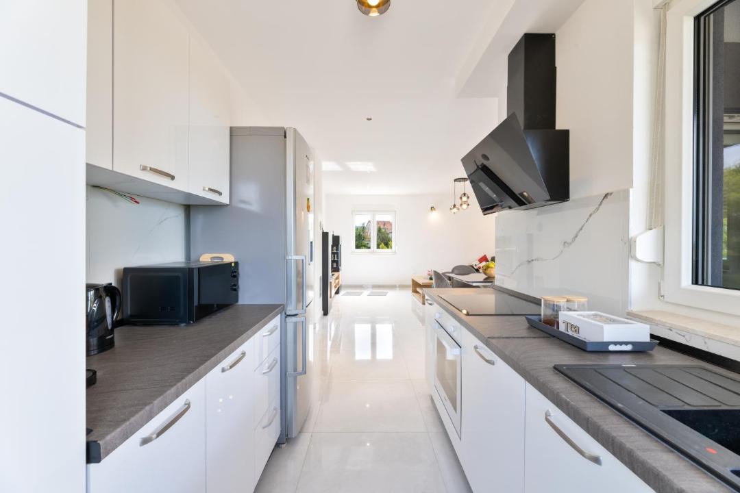 Photo of Others in Cove Makarac (Milna)