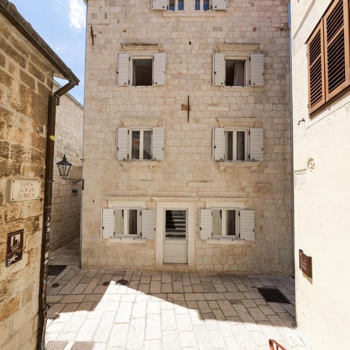 Photo of Buildings in Omis