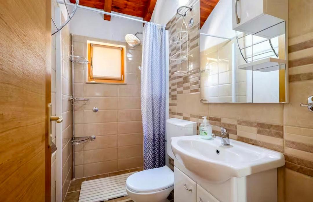 Photo of Bathroom in Dol