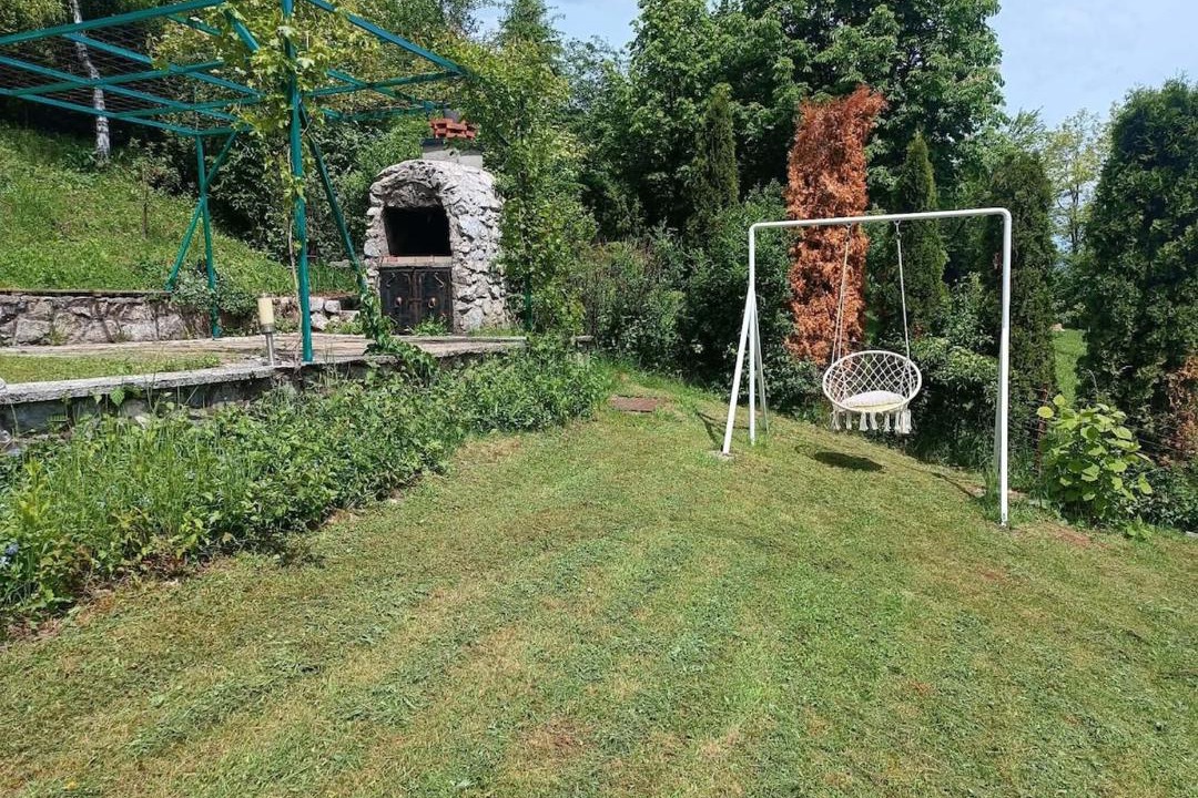 Photo of Others in Hadzici