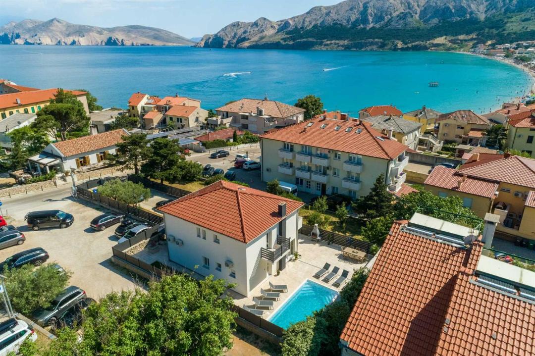Photo of Others in Baska