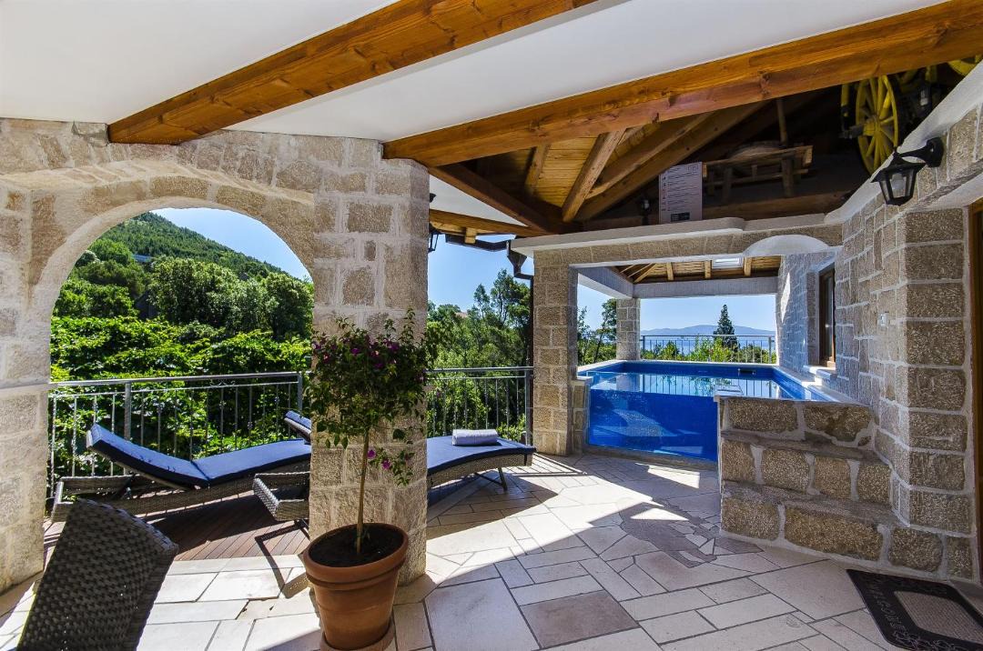 Photo of Patio Balcony in Blato