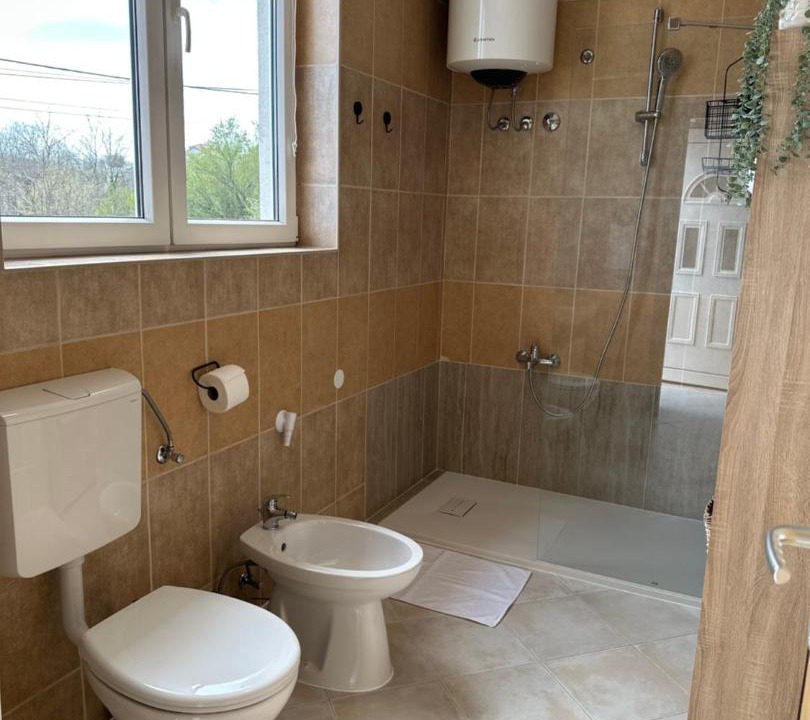 Photo of Bathroom in Buzdohanj