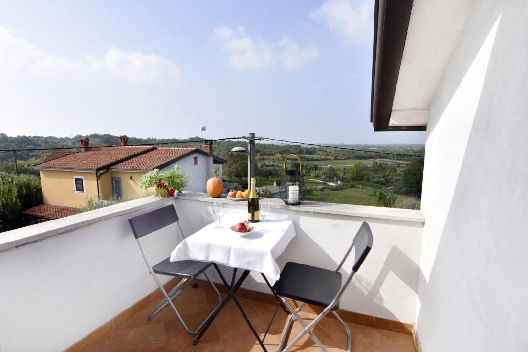 Photo of Patio Balcony in Vardica