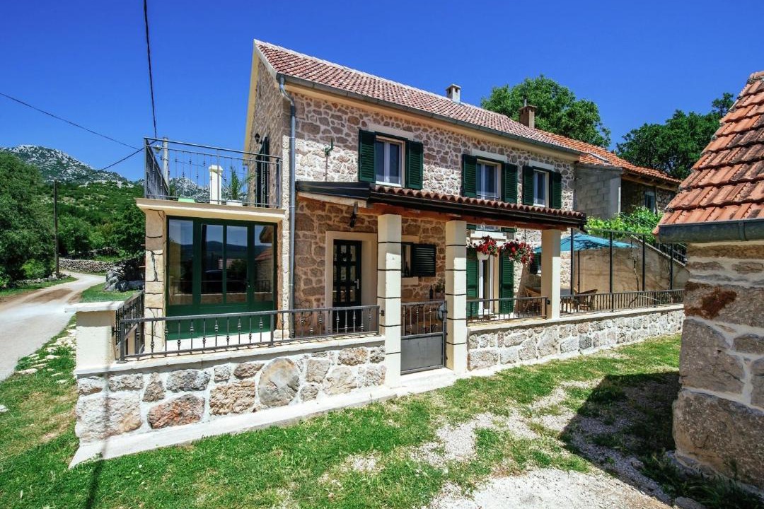 Photo of Others in Obrovac
