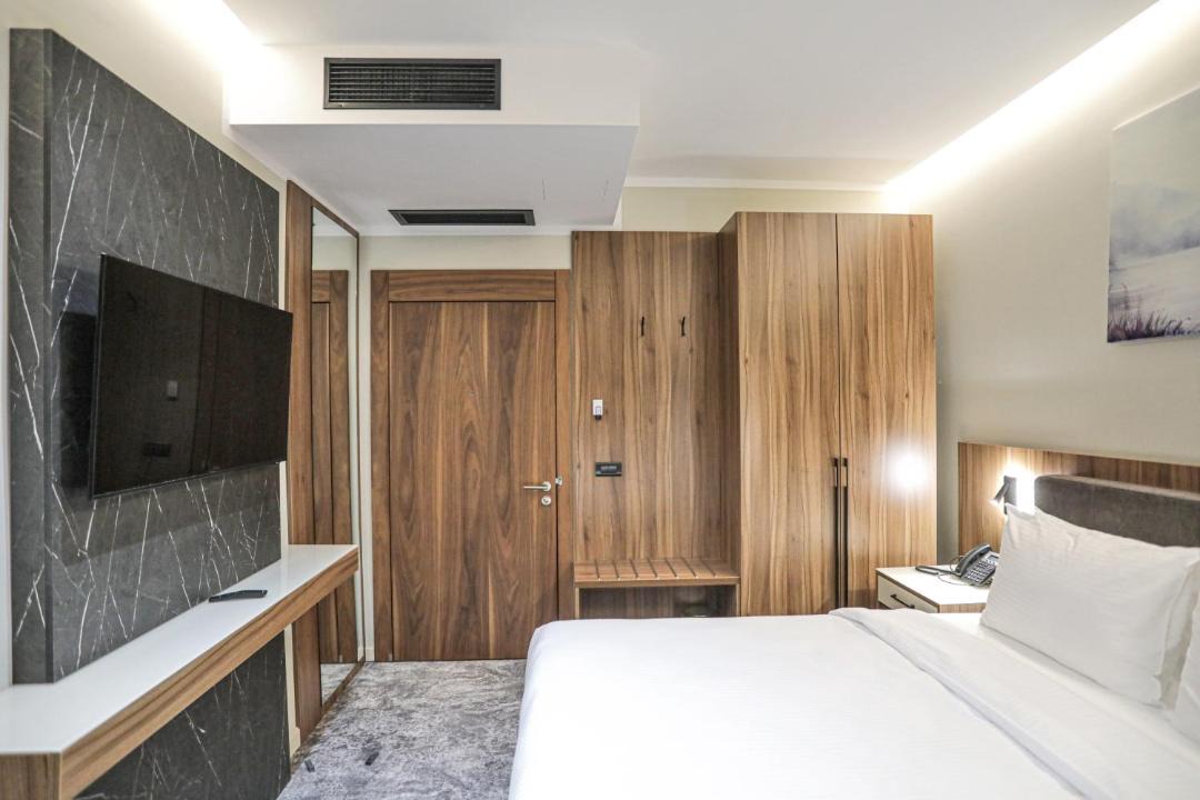 Photo of Others in Pozharan