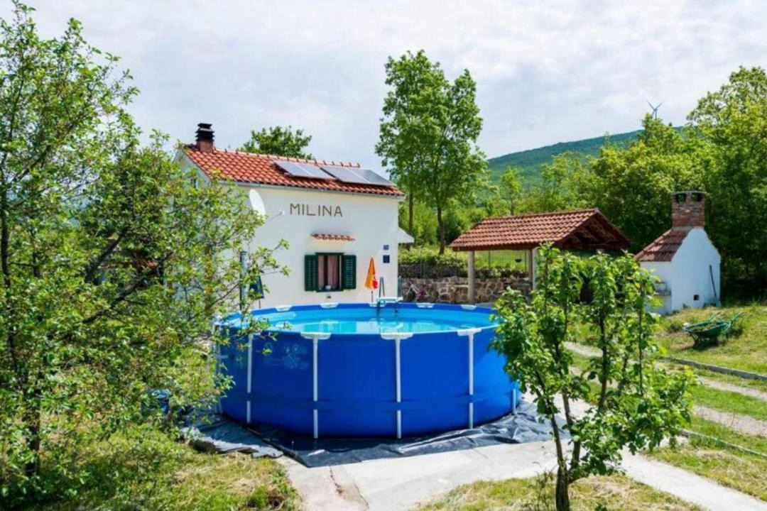Photo of Others in Velic