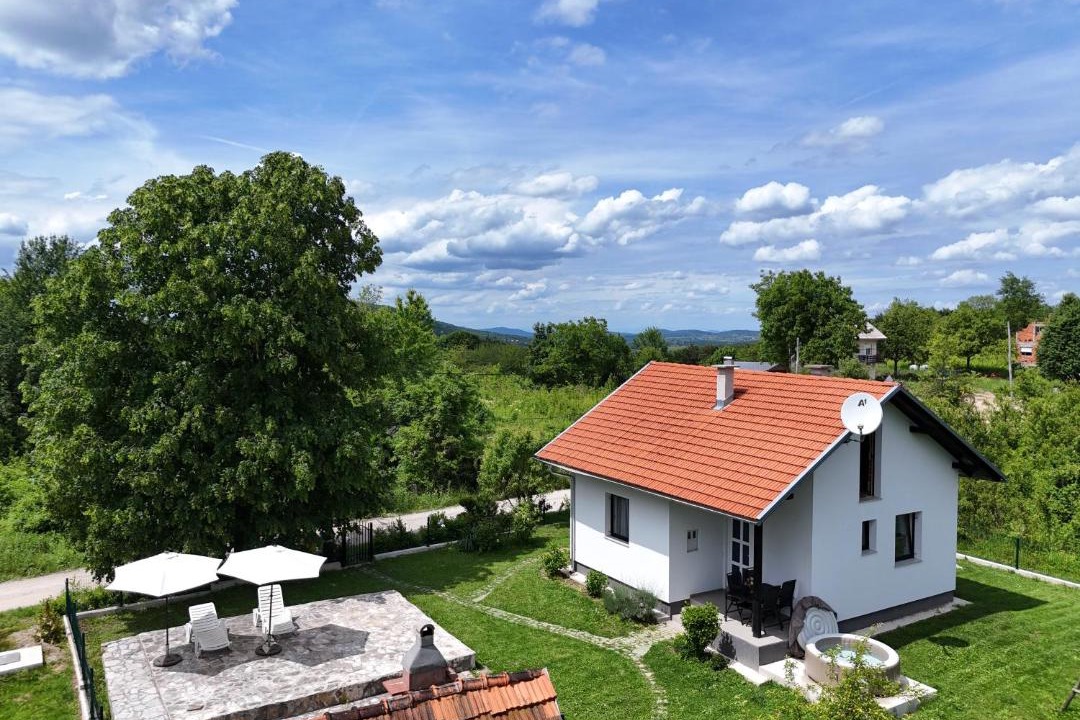 Photo of Others in Seliste