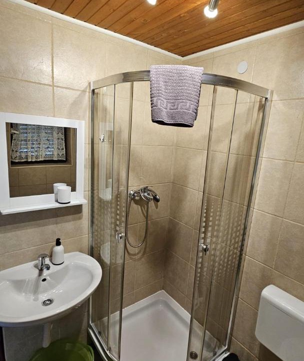 Photo of Bathroom in Lic