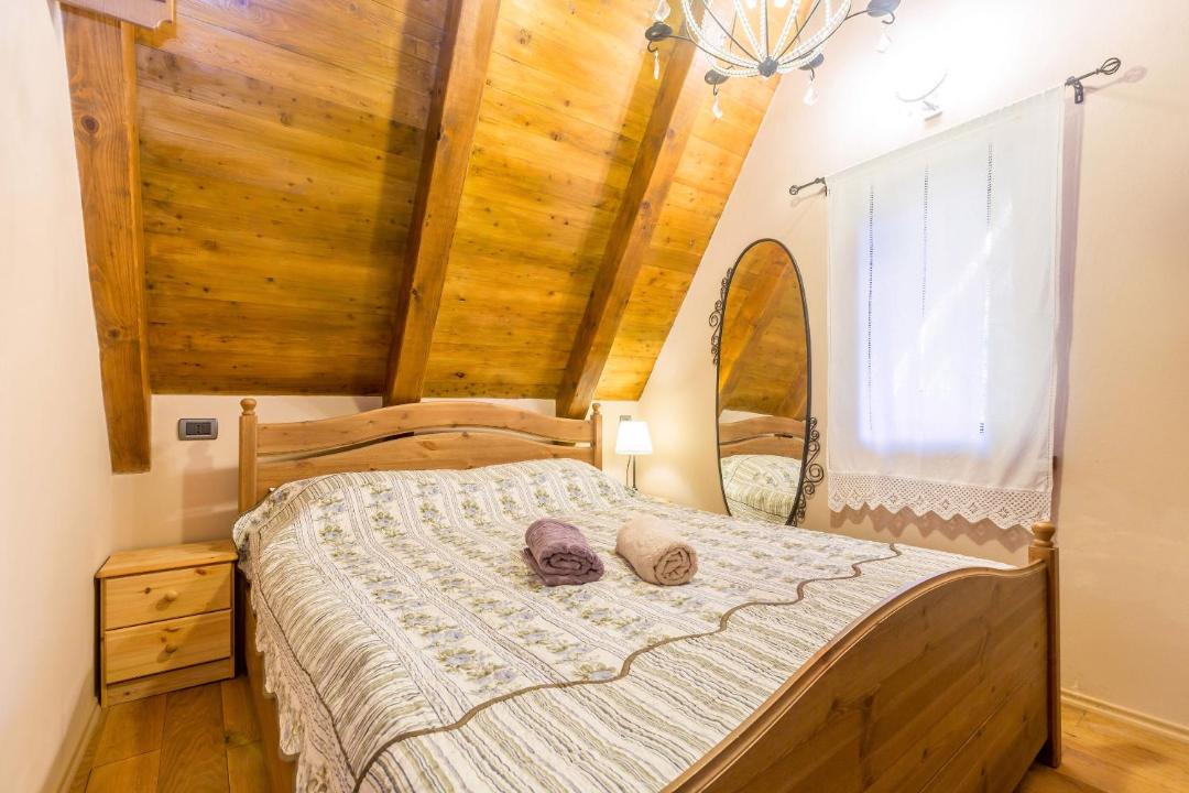 Photo of Bedroom in Lic
