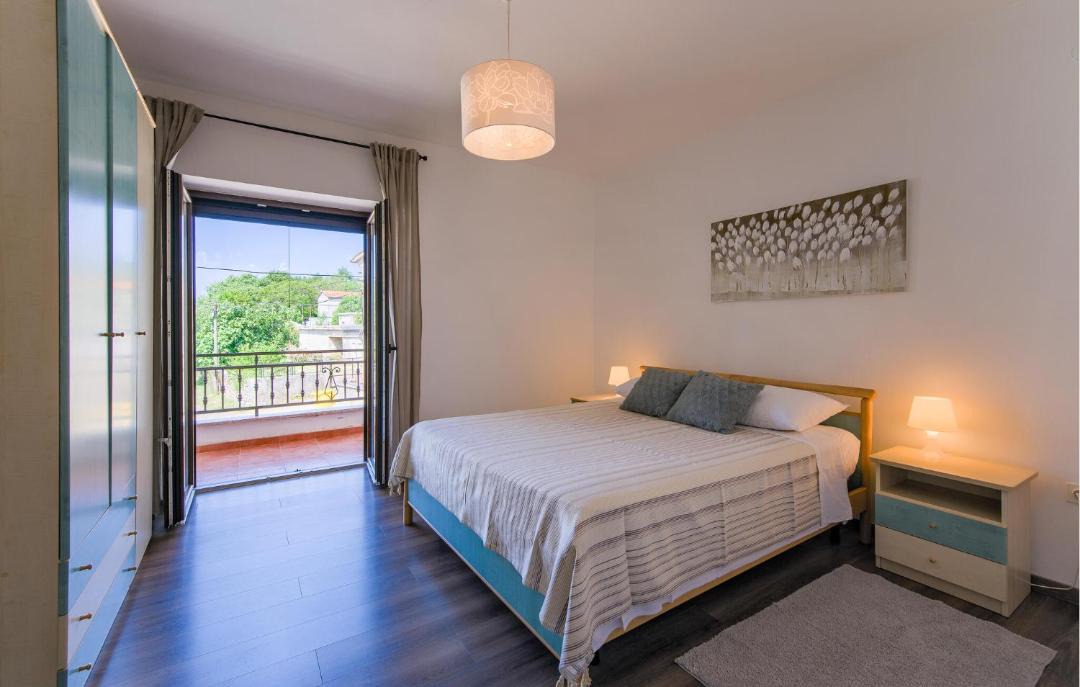 Photo of Bedroom in Koromani