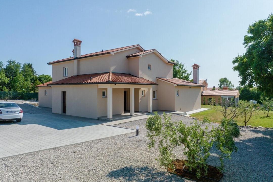 Photo of Others in Presika