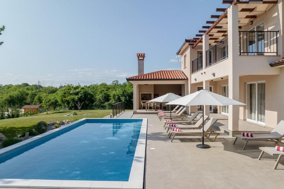 Photo of Others in Presika