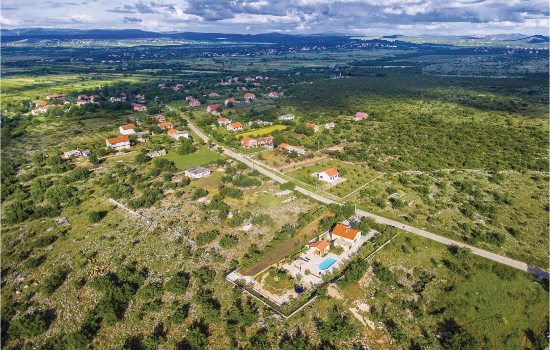 Photo of Buildings in Tinj