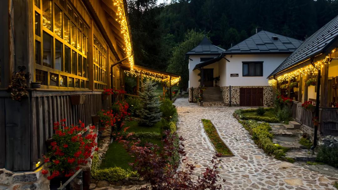 Photo of Others in Albac