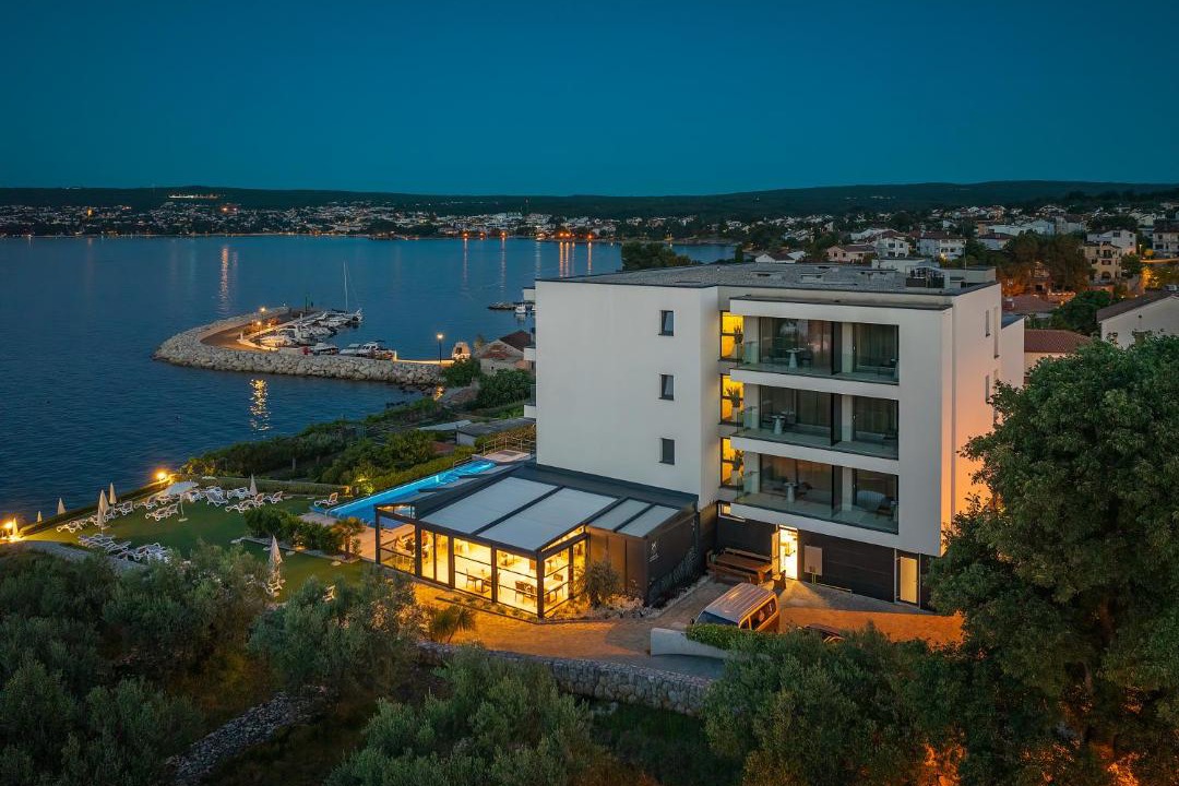 Photo of Others in Porat