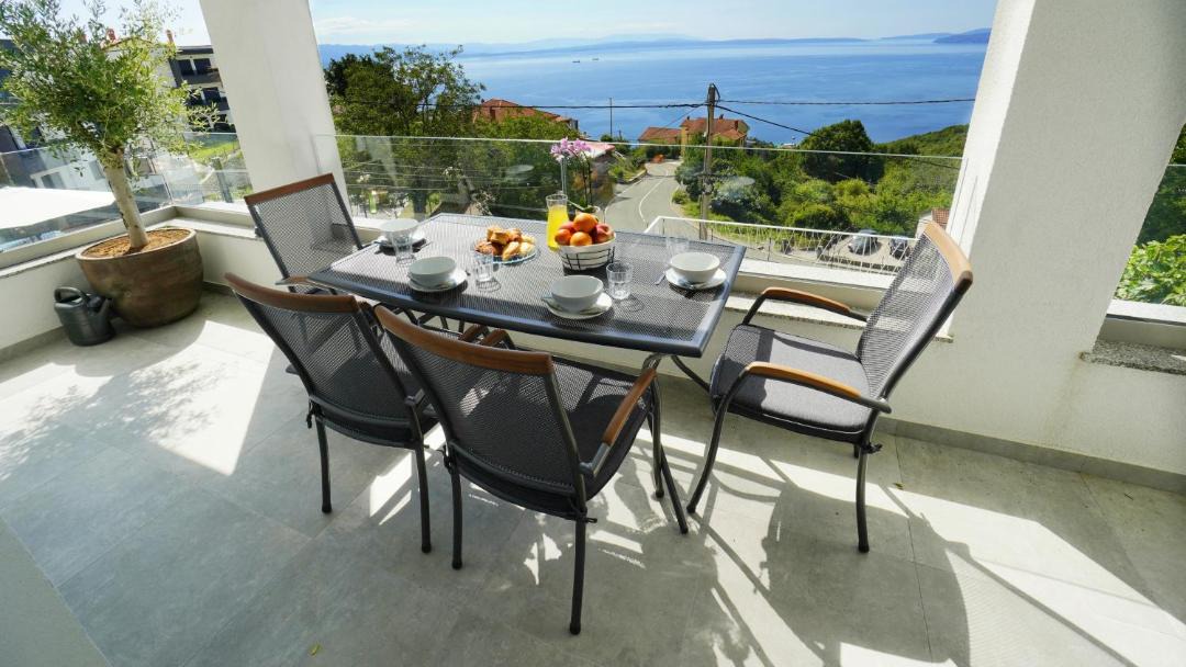 Photo of Patio Balcony in Bregi