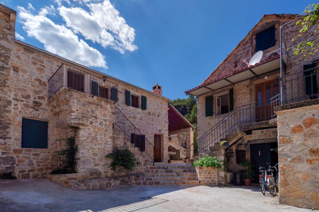 Photo of Buildings in Pitve