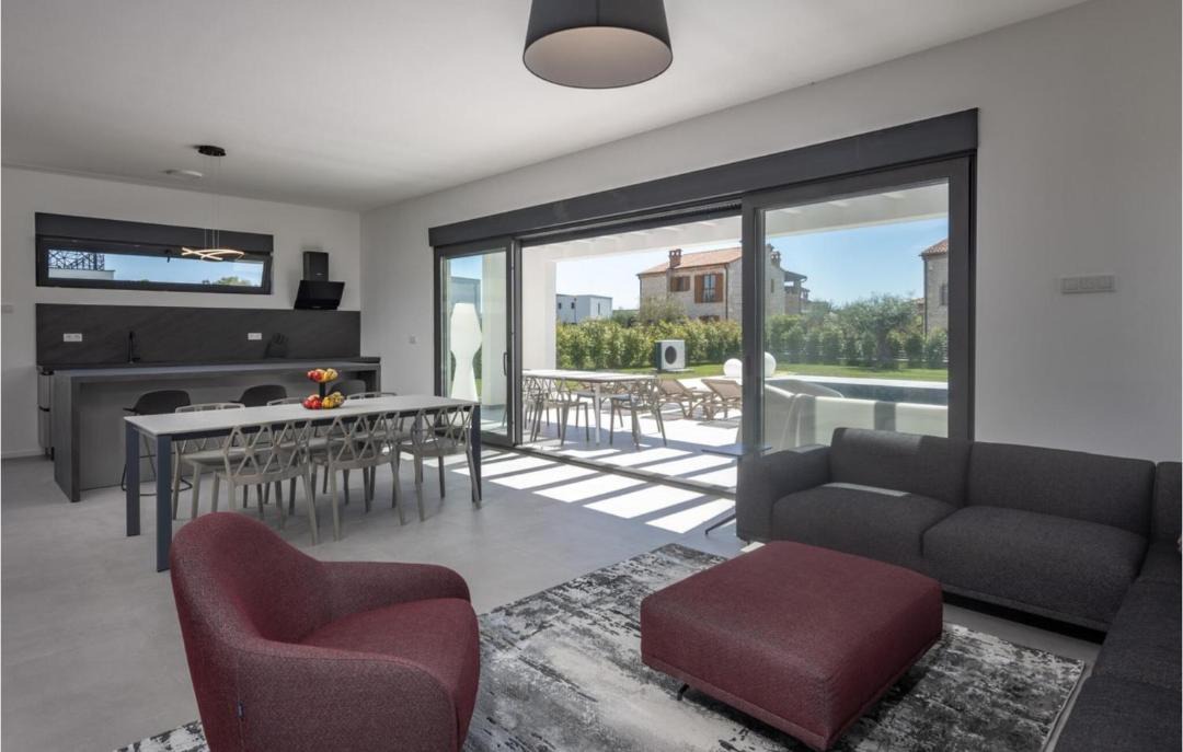 Photo of Others in Butkovici