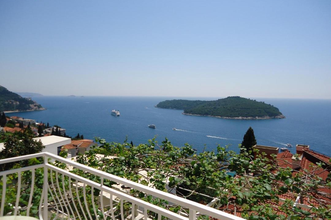 Photo of Others in Ploce