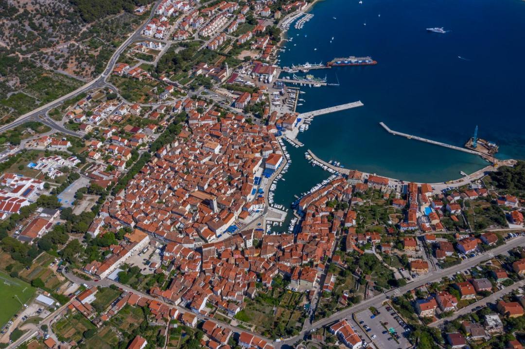 Photo of Others in Cres
