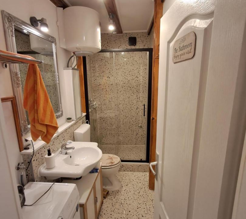 Photo of Bathroom in Plisac