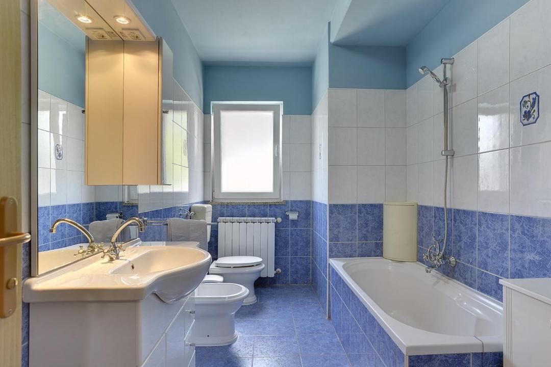 Photo of Bathroom in Lindar