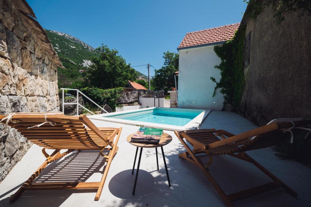 Photo of Others in Omis